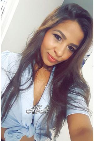 173722 - Lily Age: 33 - Colombia