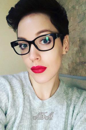 193037 - Daria Age: 39 - Russia