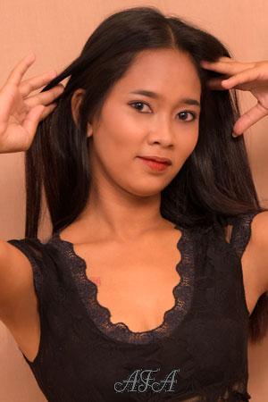 201136 - Crichelle Age: 27 - Philippines