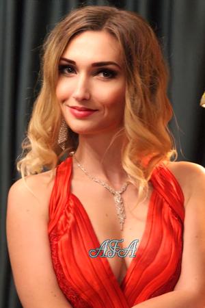 203289 - Nadiia Age: 32 - Ukraine