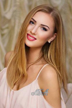 203329 - Oksana Age: 28 - Ukraine