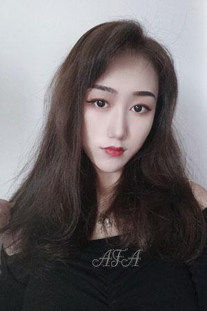 205411 - Keyi Age: 21 - China