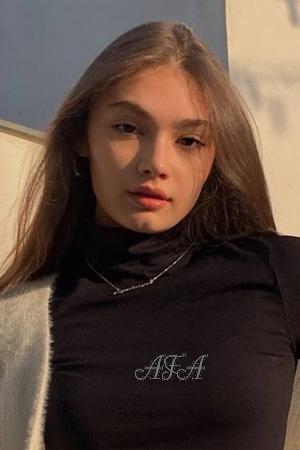 205821 - Ekaterina Age: 18 - Russia