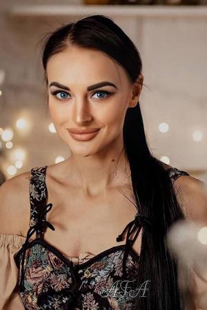 212440 - Uliana Age: 27 - Ukraine