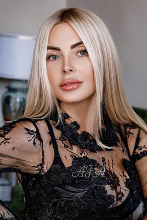 213186 - Viktoria Age: 42 - Ukraine