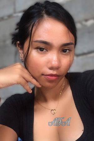 218671 - Liezyl Age: 22 - Philippines