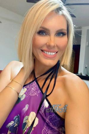 218950 - Natalya Age: 43 - Mexico