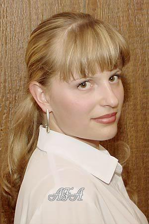 54285 - Anastasia Age: 29 - Russia