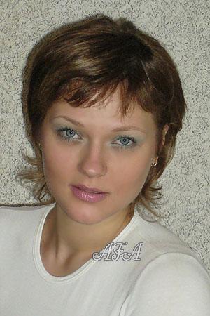 76899 - Yana Age: 32 - Russia