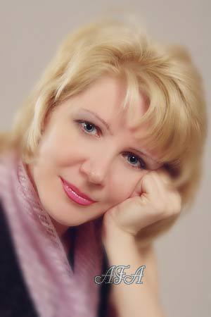 78126 - Elena Age: 40 - Russia