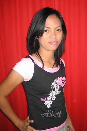 82254 - Luvilyne Age: 29 - Philippines
