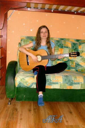 87989 - Irina Age: 30 - Russia