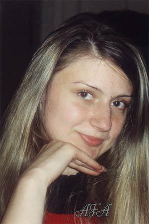 89221 - Elena Age: 27 - Russia