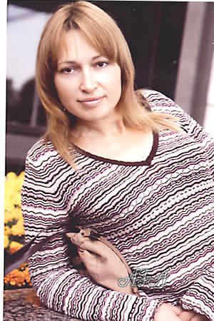 98143 - Elena Age: 50 - Russia